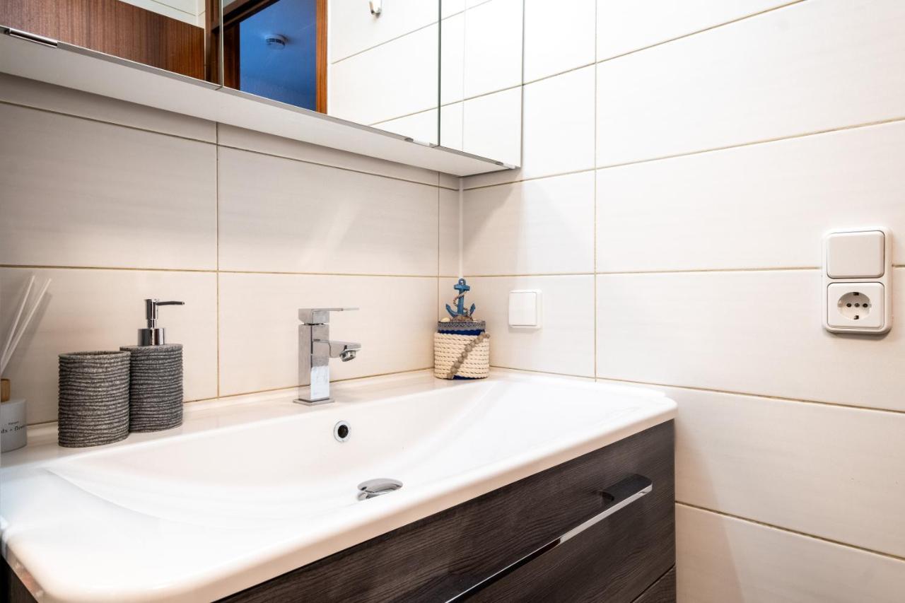 Nature Terminal Apartment - Unterwegs Zuhause 스타인브론 외부 사진