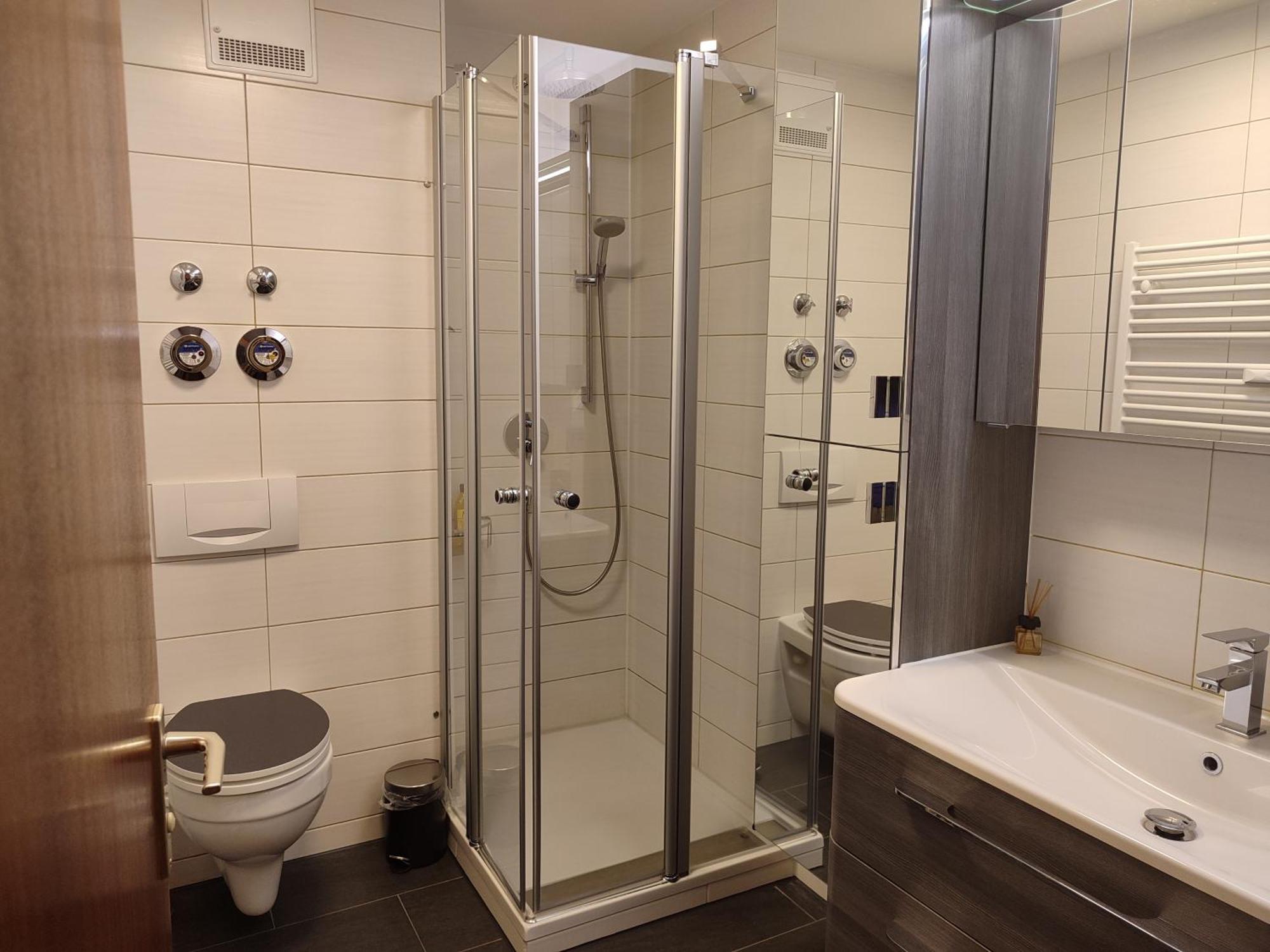 Nature Terminal Apartment - Unterwegs Zuhause 스타인브론 외부 사진